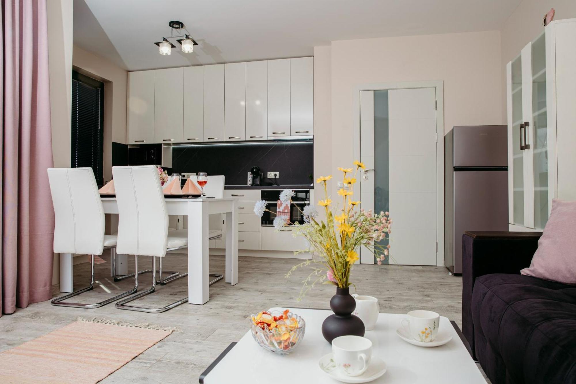 Rose Valley Apartment 卡赞勒克 外观 照片